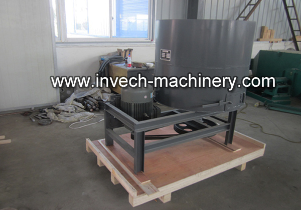 sawdust glue mixer.jpg