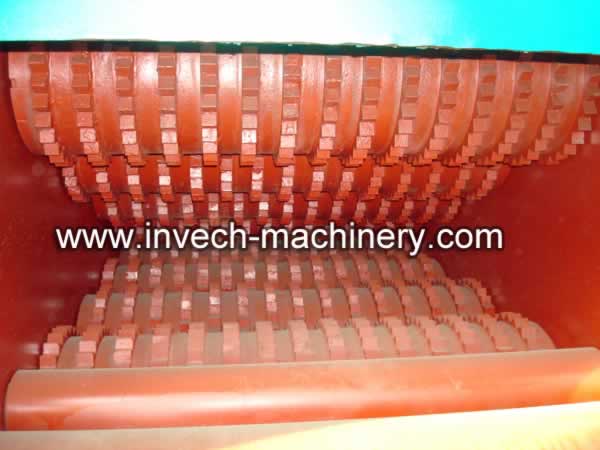 drum wood chipper-feeding.jpg