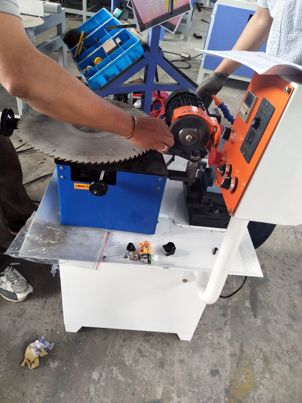 blade sharpening machine.jpg blade sharpening machine.jpg