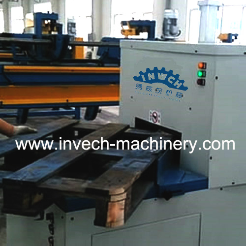 pallet conner cutter 3.jpg