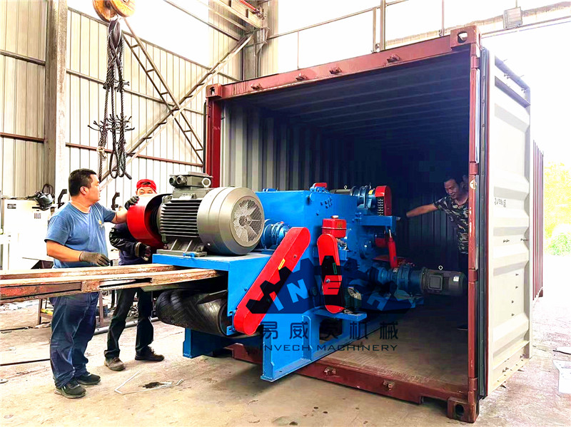 wood chipper machine02.jpg